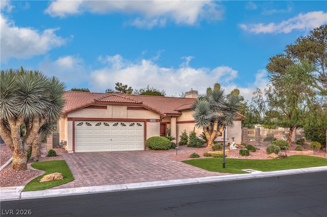 5300 Singing Hills Drive Property Photo 4