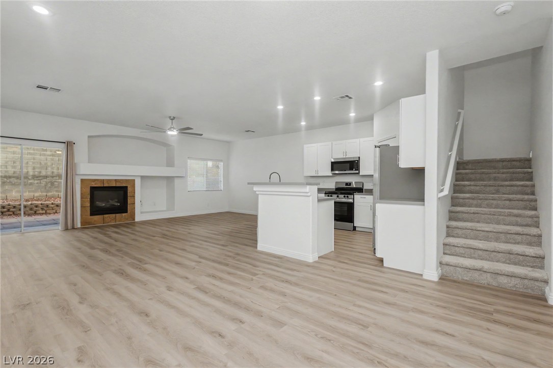 1555 Ward Frontier Lane Property Photo 4