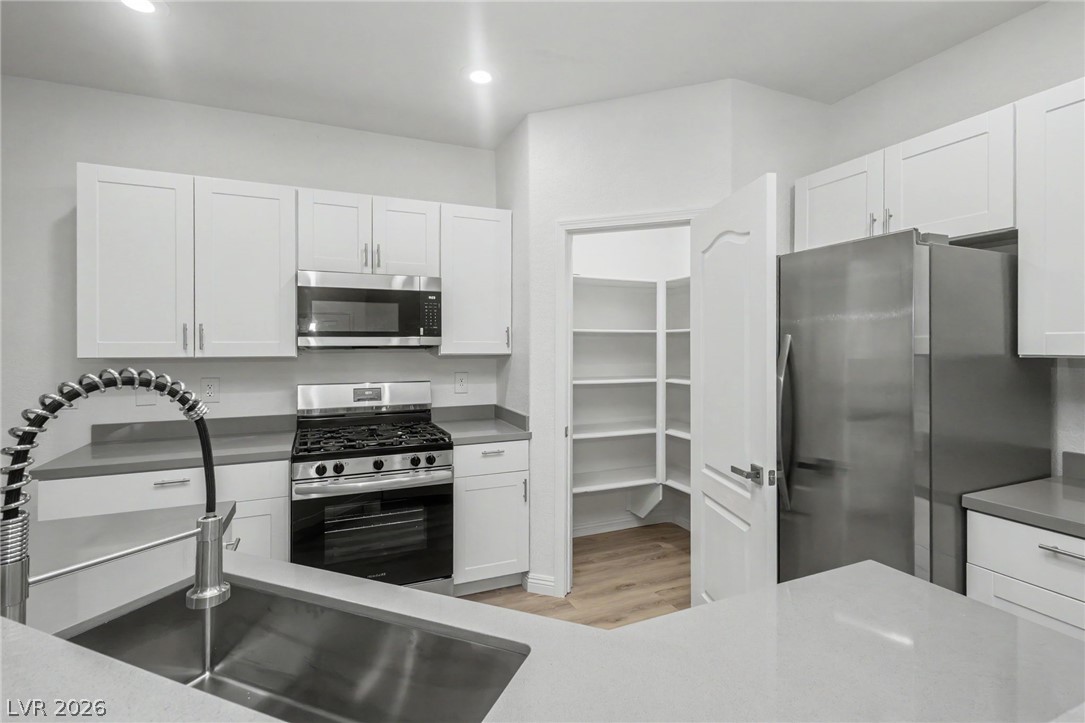 1555 Ward Frontier Lane Property Photo 14