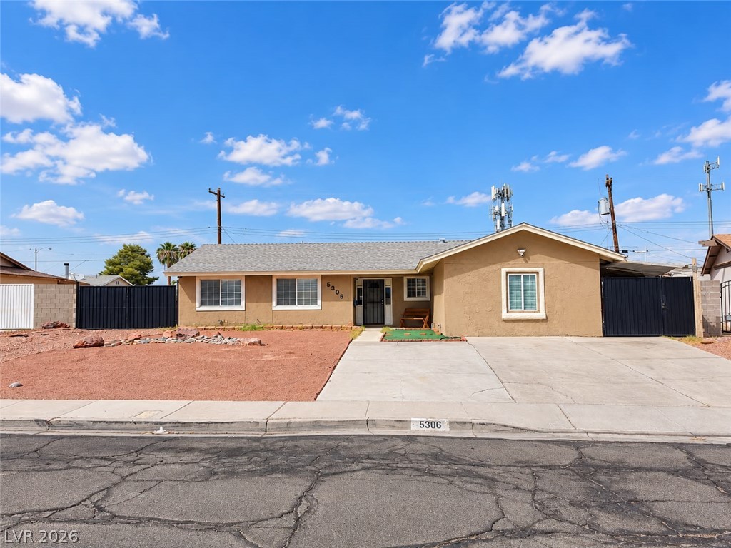 5306 Koa Avenue Property Photo 1