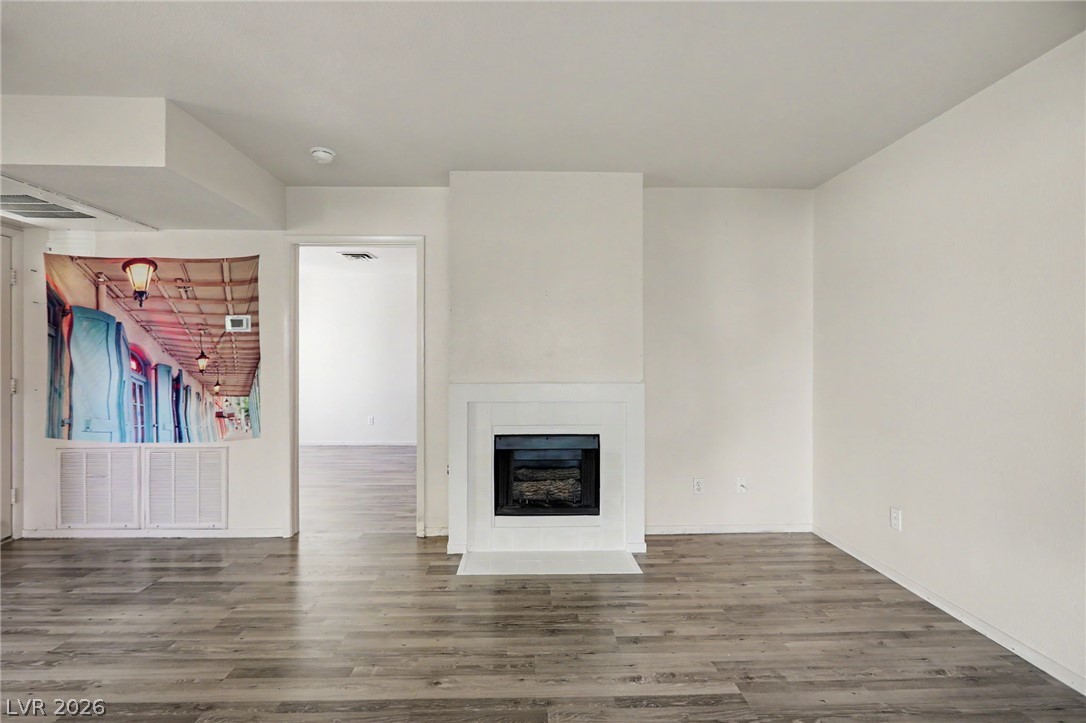 4889 South Torrey Pines Drive 201 Property Photo 9