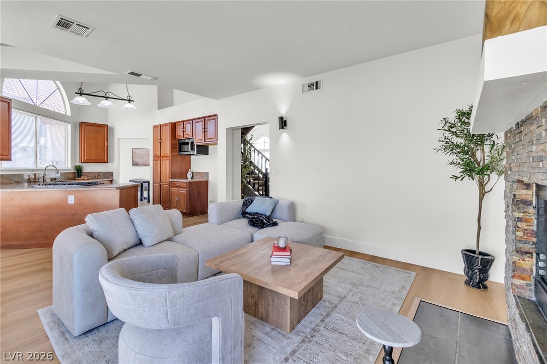 370 Rushing Creek Court Property Photo 8