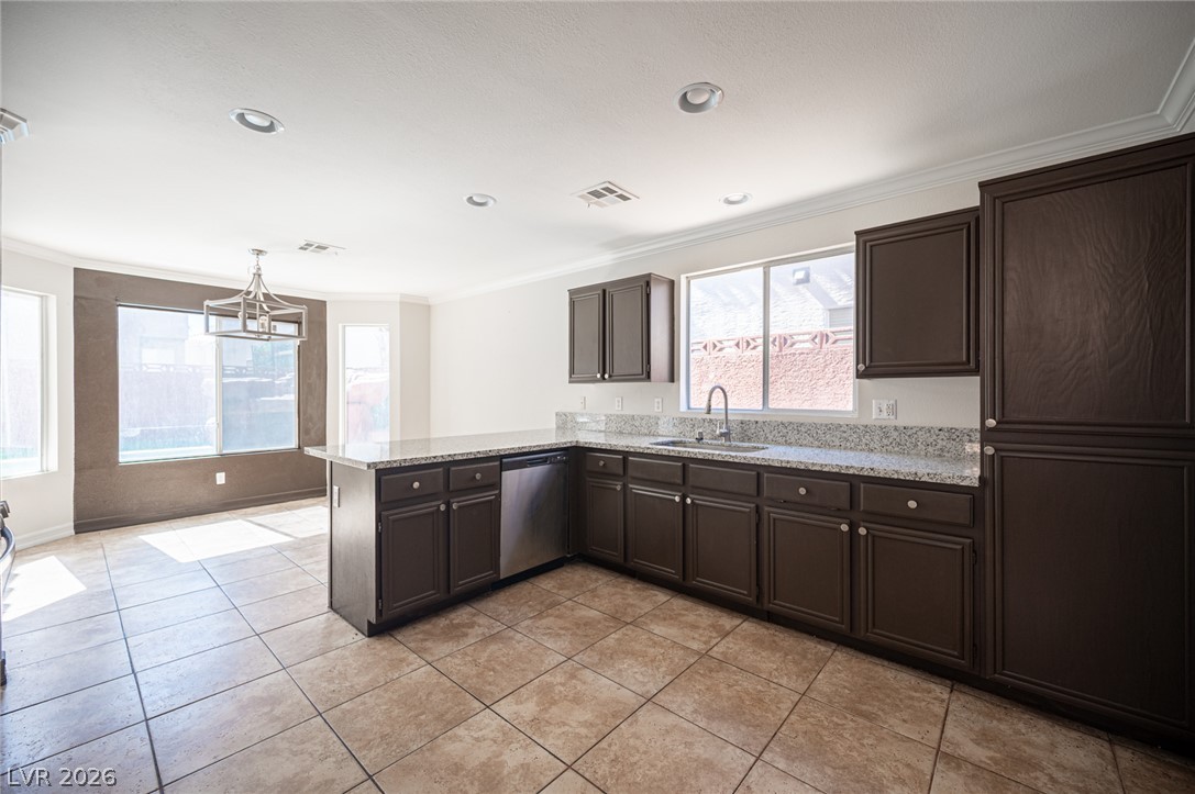 8125 Dolphin Landing Drive Property Photo 6