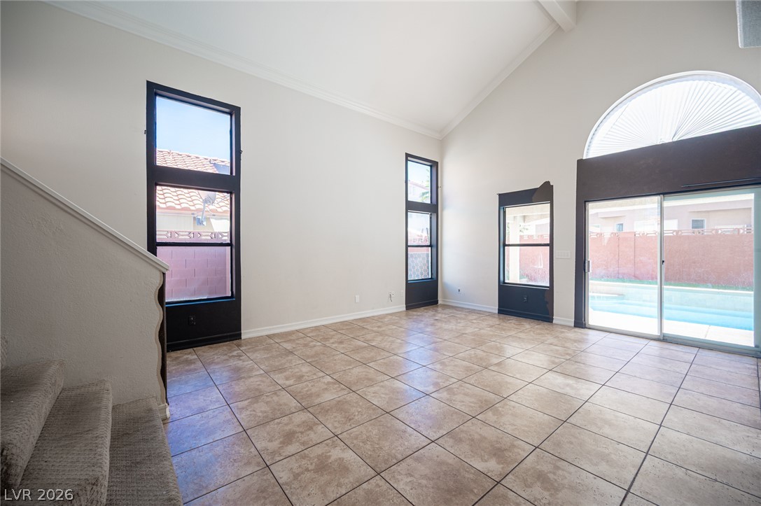 8125 Dolphin Landing Drive Property Photo 15