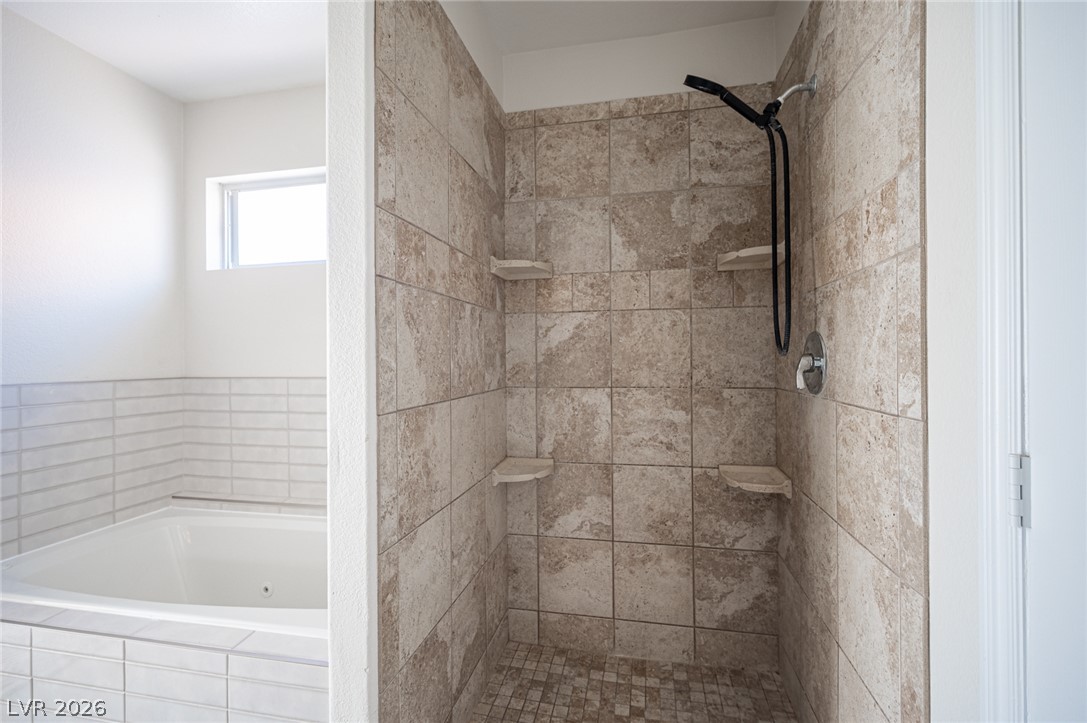 8125 Dolphin Landing Drive Property Photo 26