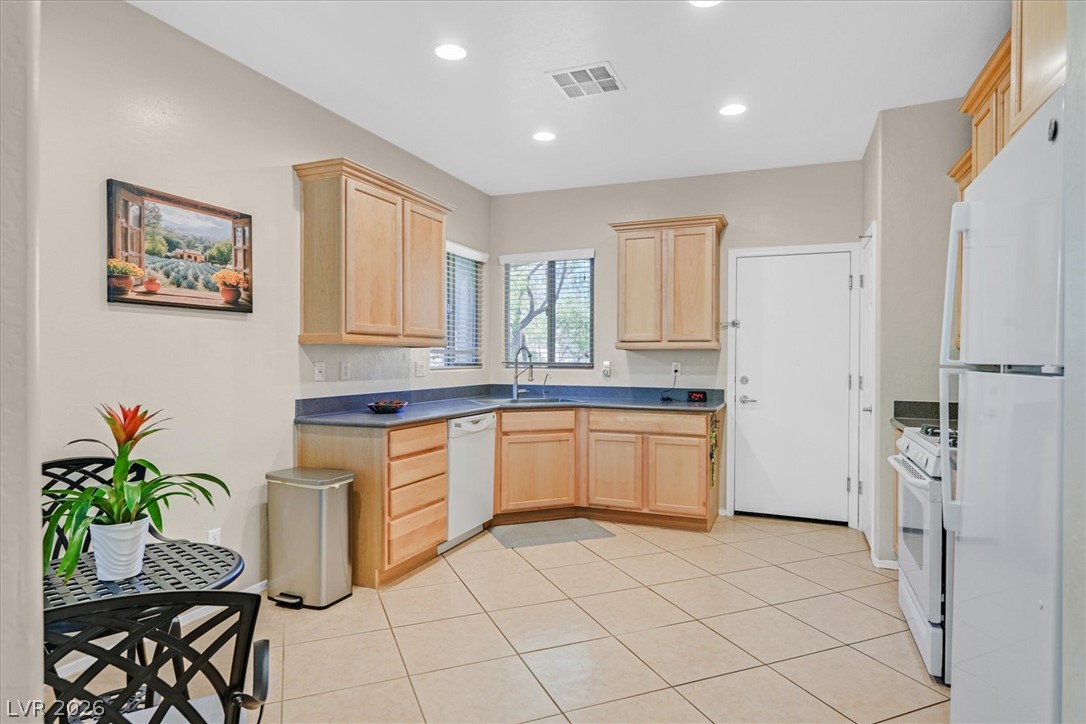 6097 Falconer Avenue Property Photo 9