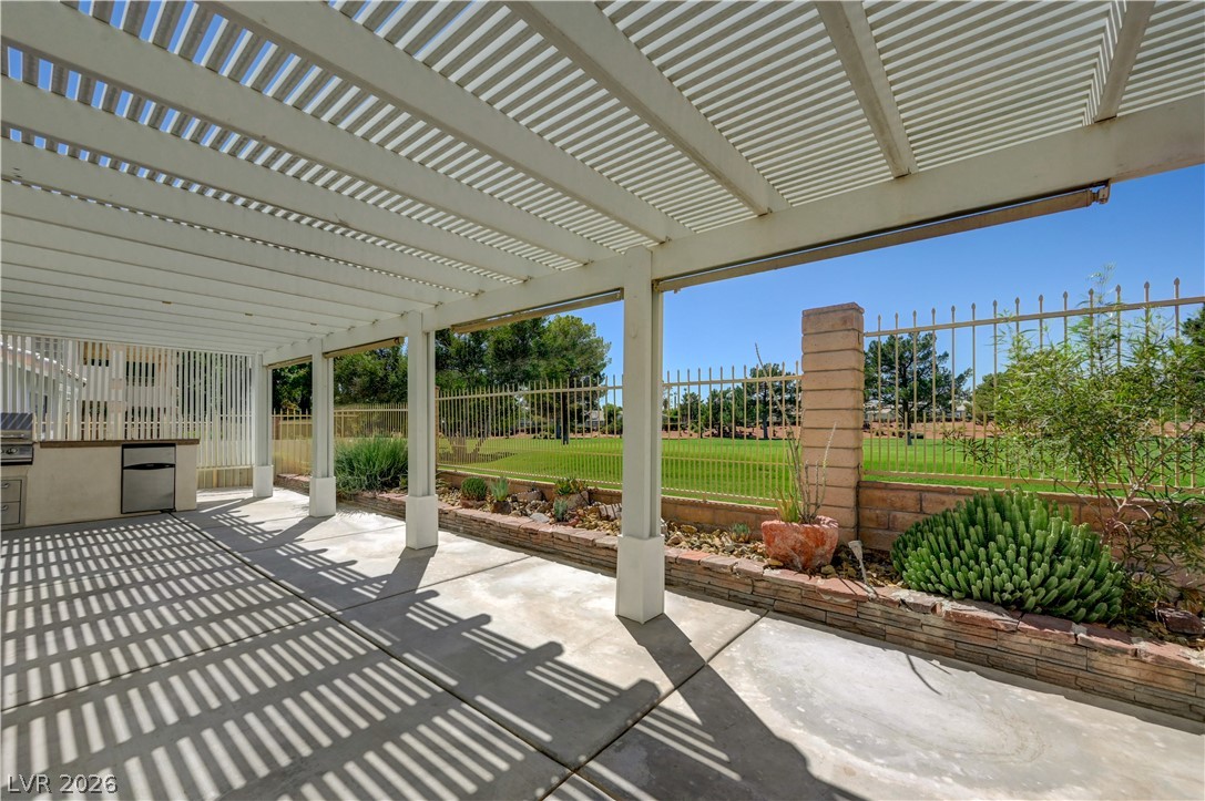 4925 Cedar Lawn Way Property Photo 2