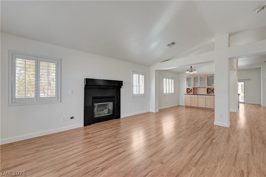 4925 Cedar Lawn Way Property Photo 4