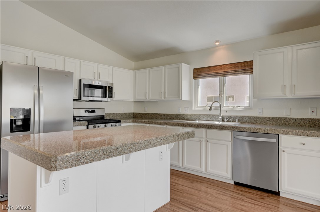 4925 Cedar Lawn Way Property Photo 12