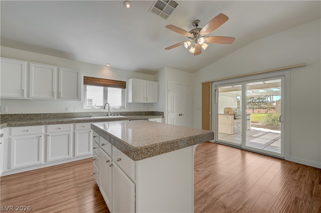 4925 Cedar Lawn Way Property Photo 14