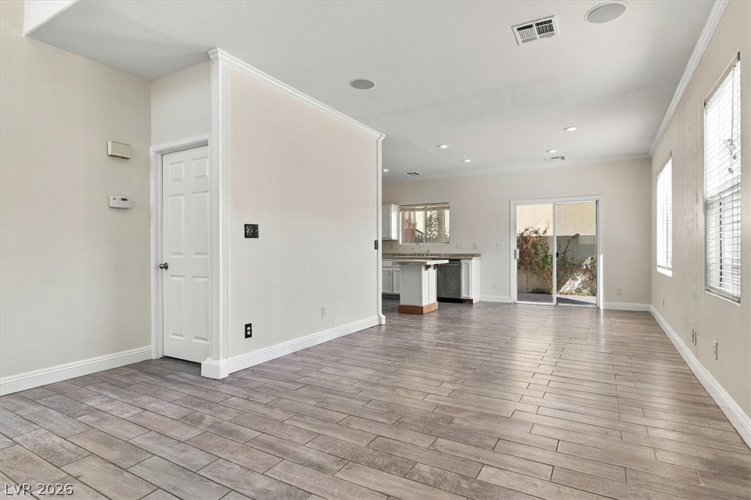 5846 Lee Fairy Court Property Photo 5