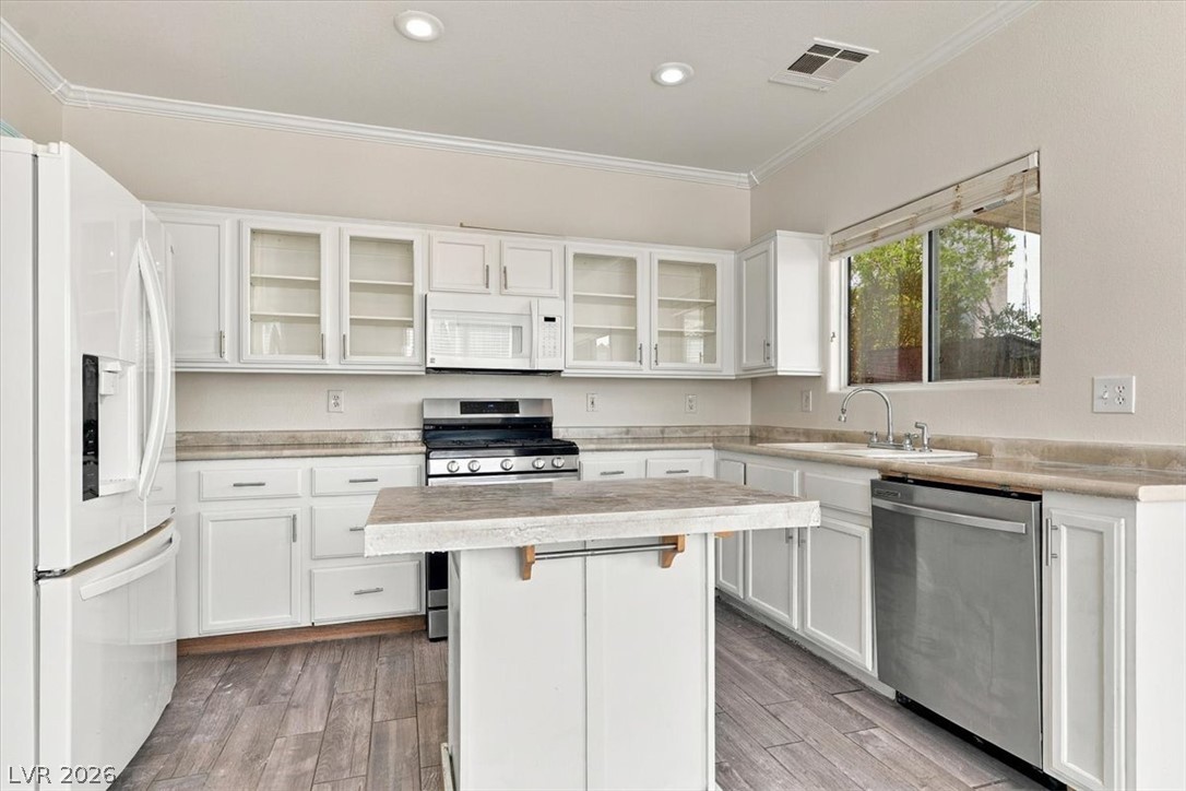 5846 Lee Fairy Court Property Photo 6