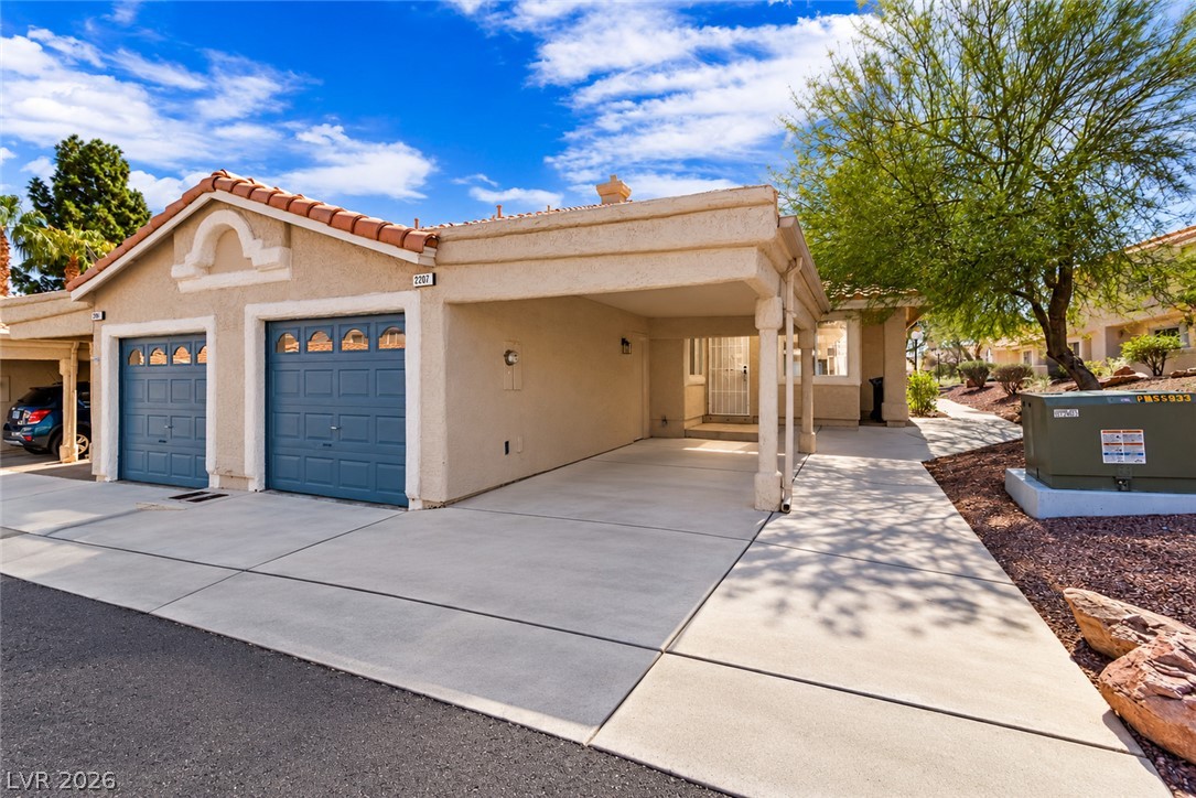 2207 Camel Mesa Drive Property Photo 4