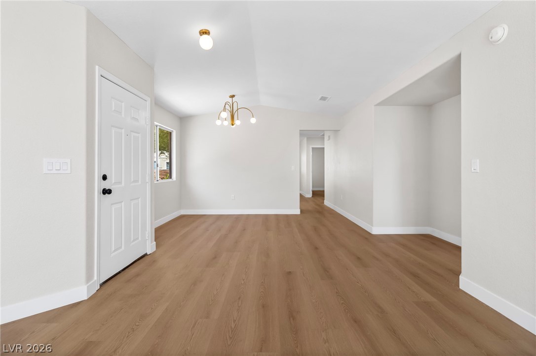 2207 Camel Mesa Drive Property Photo 12