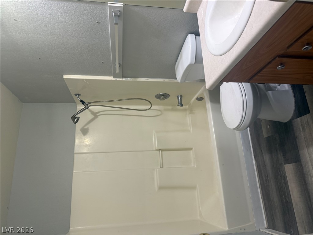 204 North Kola Street Property Photo 8