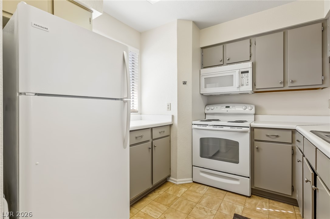 2036 Mesquite Lane 303 Property Photo 6