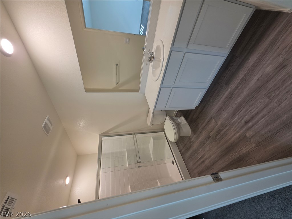 6037 Amaryllis Falls Street Property Photo 4