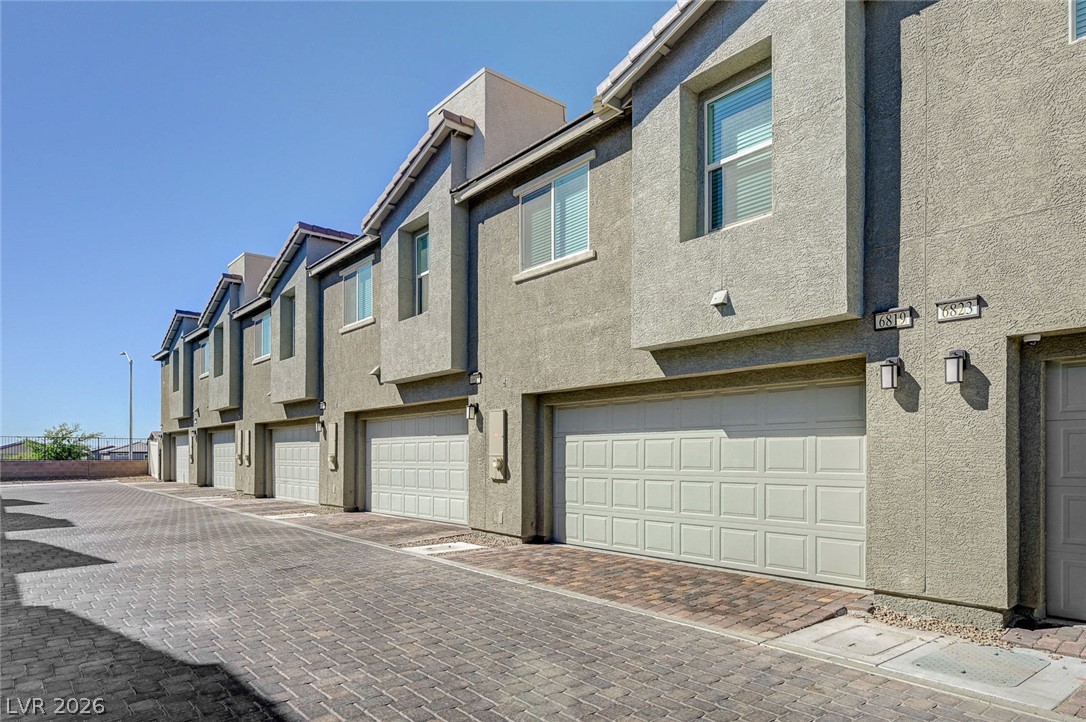 6819 Dark Gunmetal Court Property Photo 39