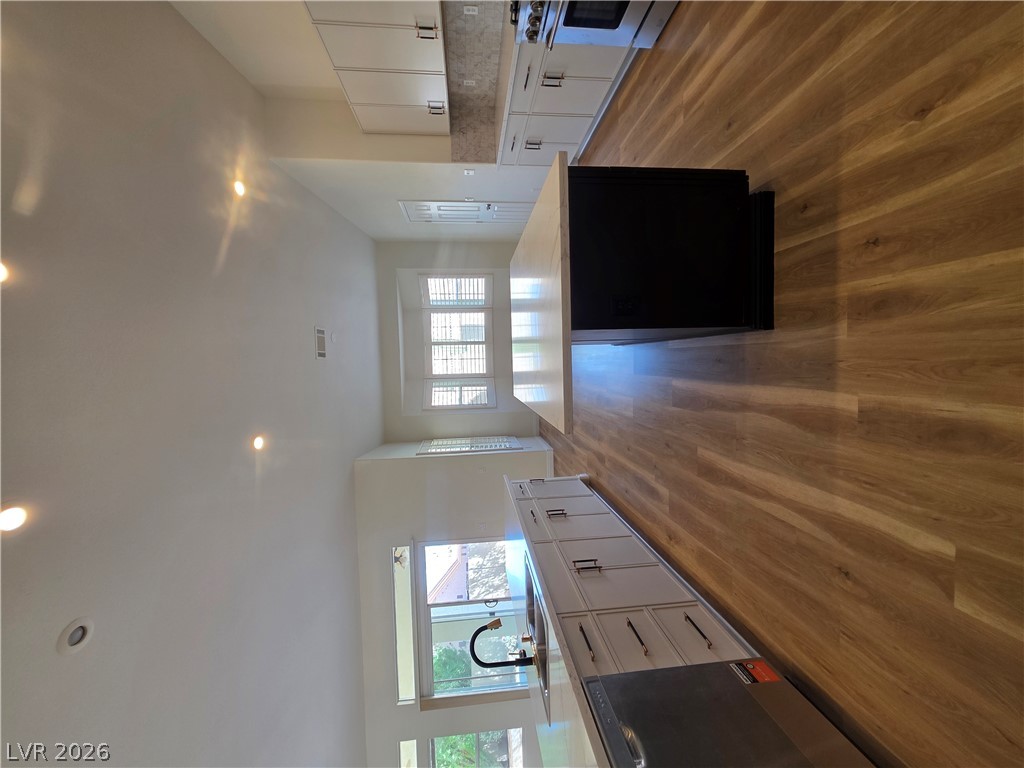 7430 Bisonwood Avenue Property Photo 17