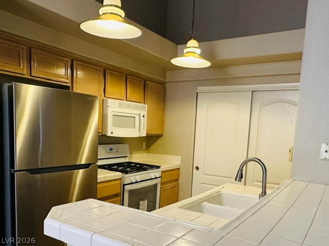 5255 Island Chain Road Property Photo 5