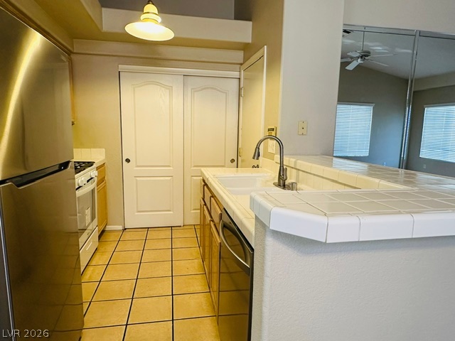 5255 Island Chain Road Property Photo 6