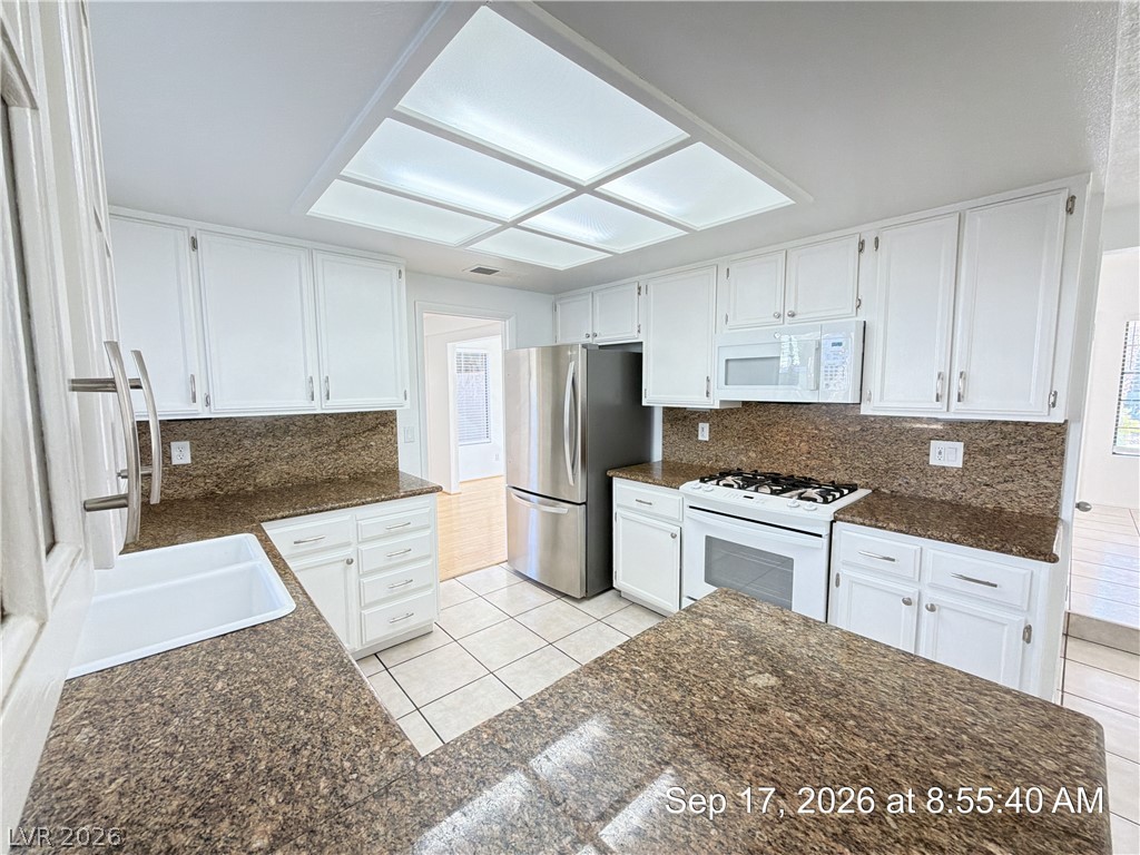 2817 Crystal Cove Property Photo 12
