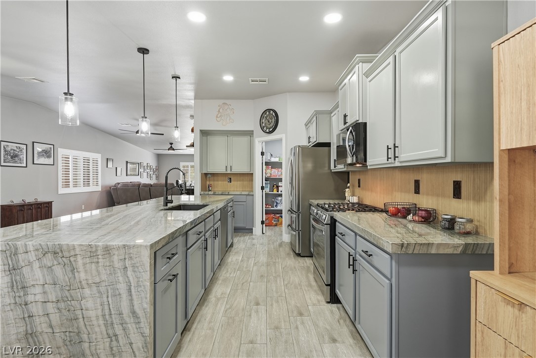 8018 Rushmore Avenue Property Photo 12