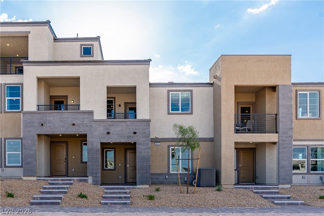 5623 Amethyst Valley Street Property Photo 2