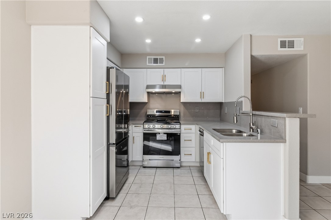 3144 Tarpon Drive 204 Property Photo 4