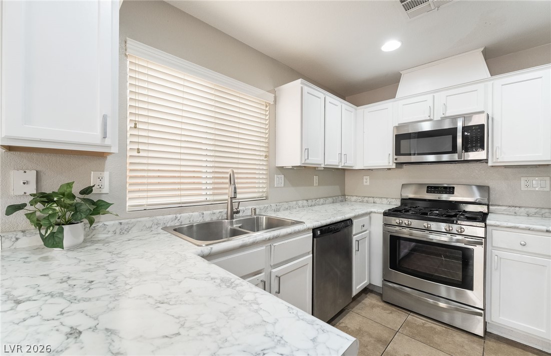 7954 Carmel Heights Avenue Property Photo 12