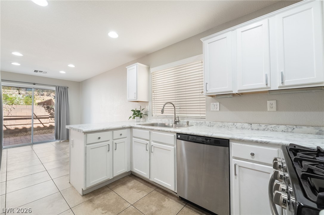 7954 Carmel Heights Avenue Property Photo 13