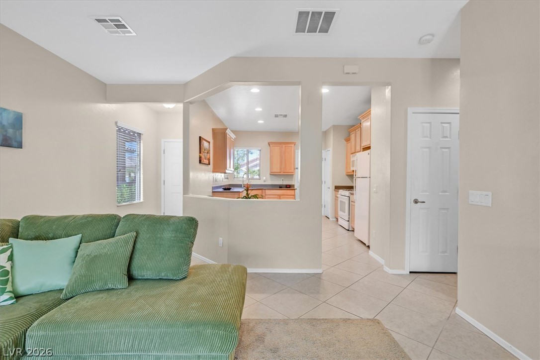 6097 Falconer Avenue Property Photo 6