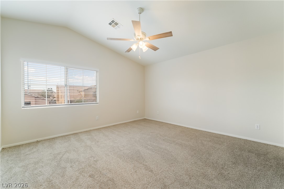 658 Emerald City Avenue Property Photo 21