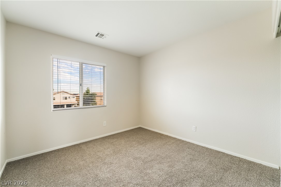 658 Emerald City Avenue Property Photo 29