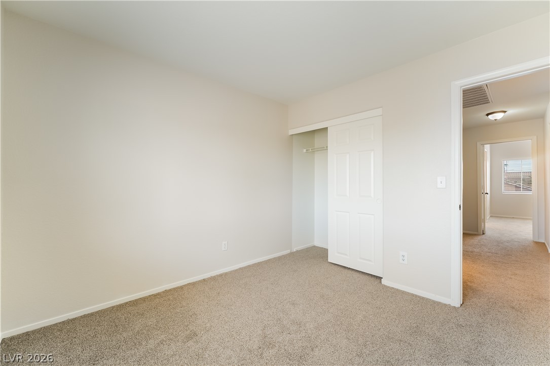 658 Emerald City Avenue Property Photo 30