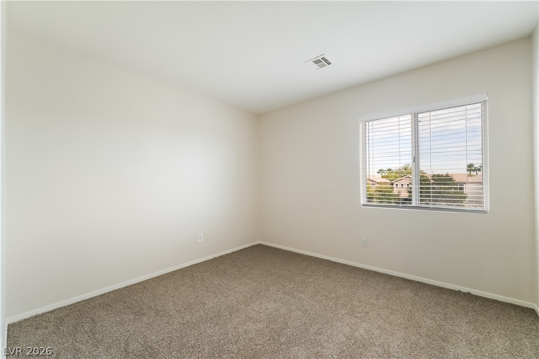 658 Emerald City Avenue Property Photo 31