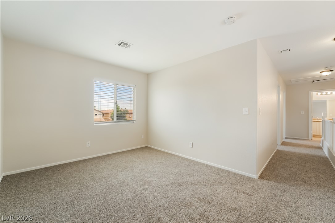658 Emerald City Avenue Property Photo 33