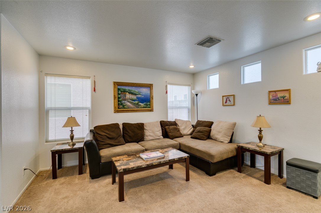10367 Lettuce Leaf Street Property Photo 9