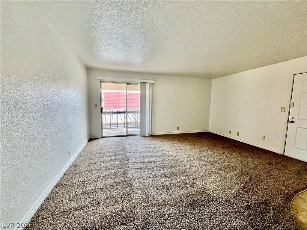 5041 River Glen Drive 96 Property Photo 3