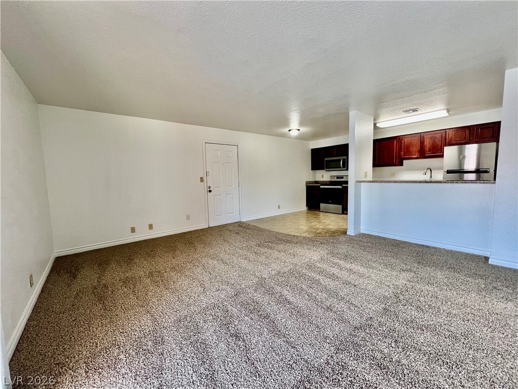 5041 River Glen Drive 96 Property Photo 5
