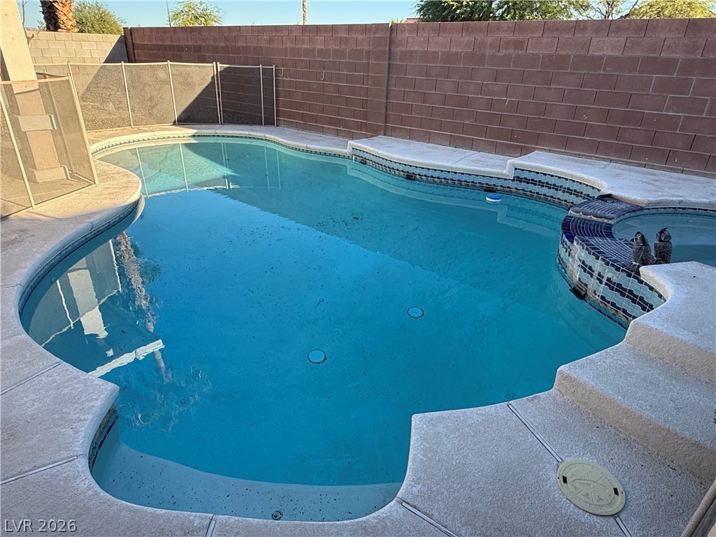 2427 White Sails Court Property Photo 3