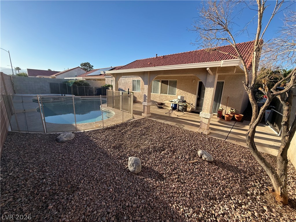 2427 White Sails Court Property Photo 5