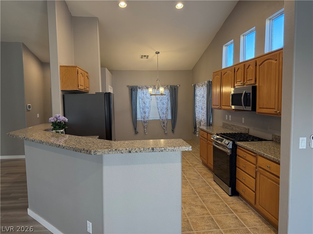 2427 White Sails Court Property Photo 11