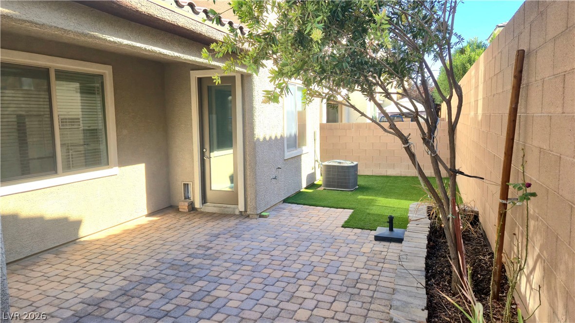 5843 Sleepy Willow Street Property Photo 15