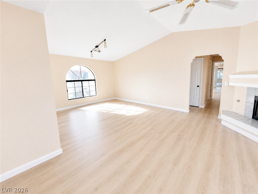 1417 Santa Margarita Street G Property Photo 5