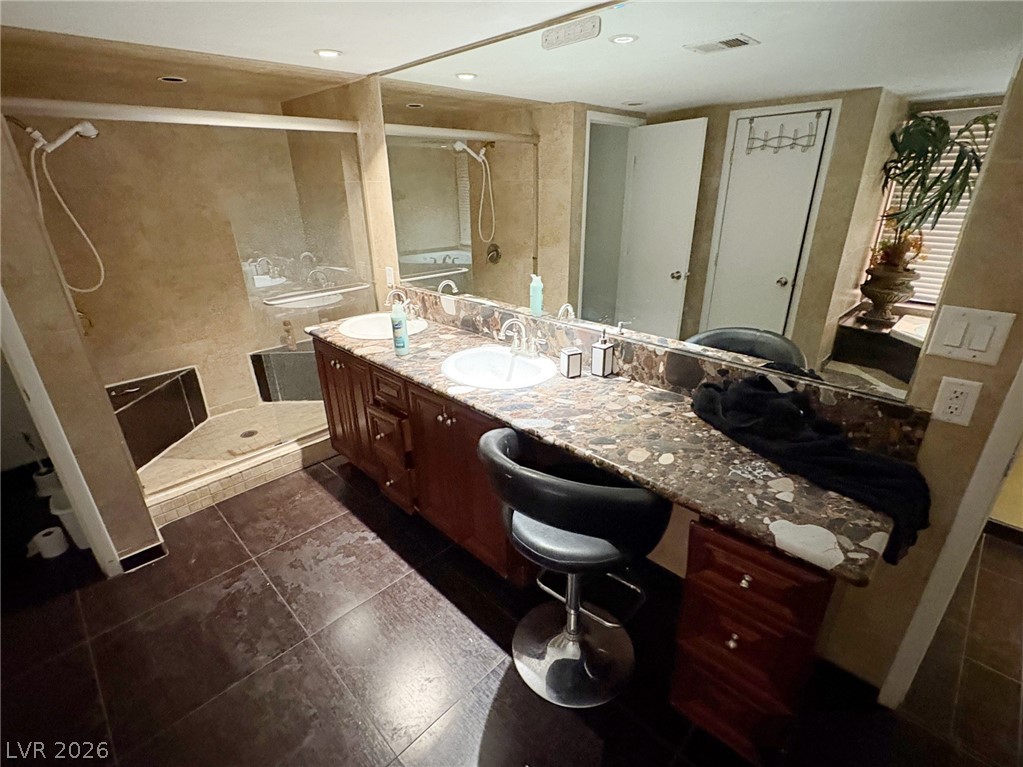 3167 El Cedro Circle Property Photo 8