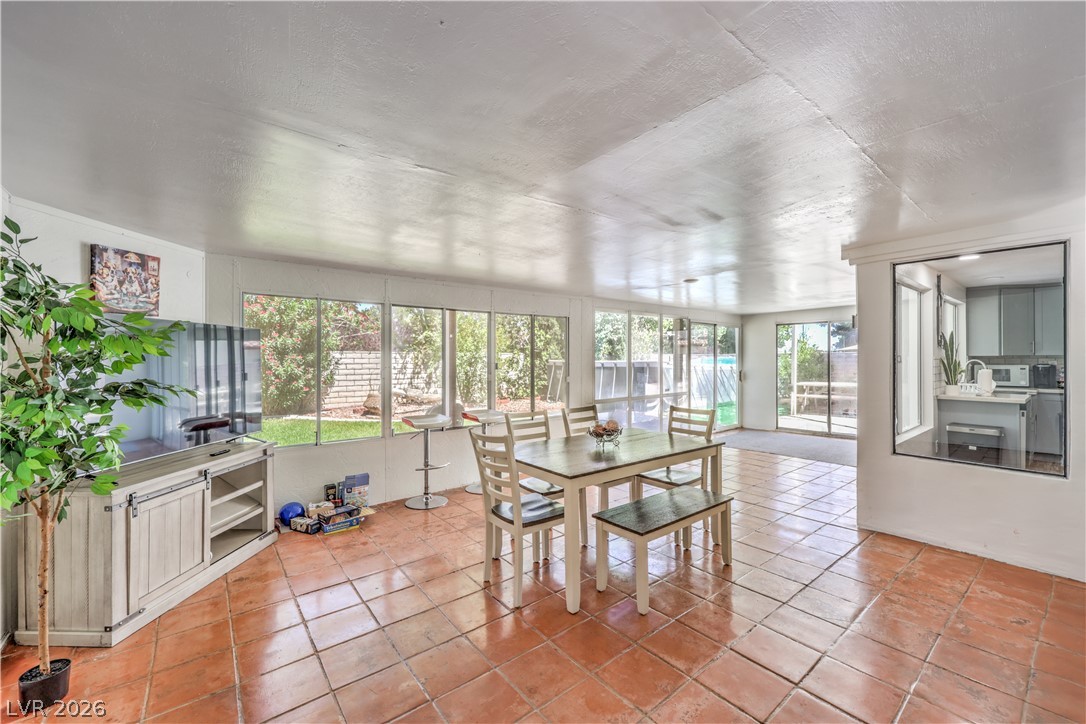5620 Indian Ridge Drive Property Photo 15