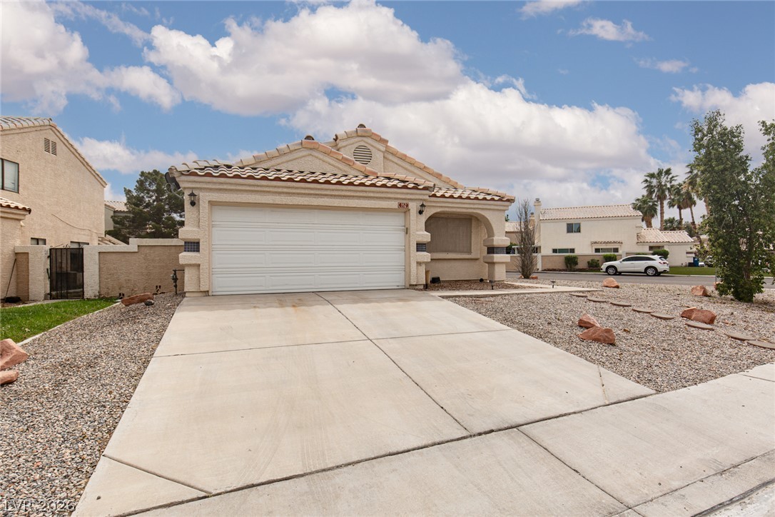 352 Lander Drive Property Photo 1