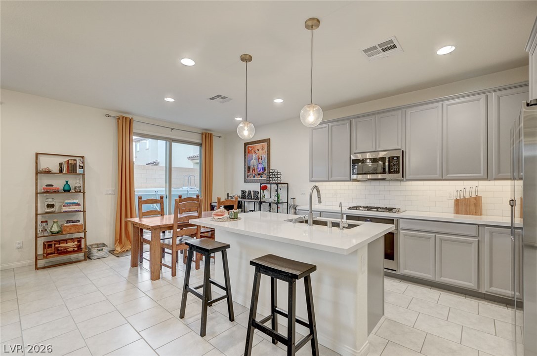 4114 Billowing Breeze Avenue Property Photo 14
