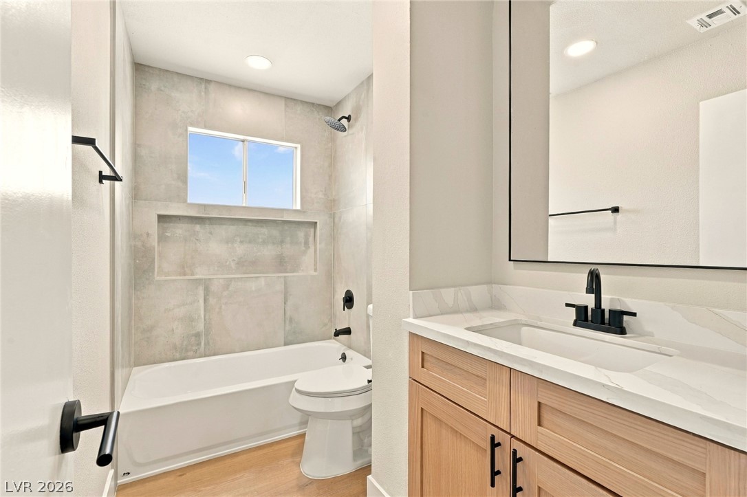 727 Greenbriar Townhouse Way Property Photo 6